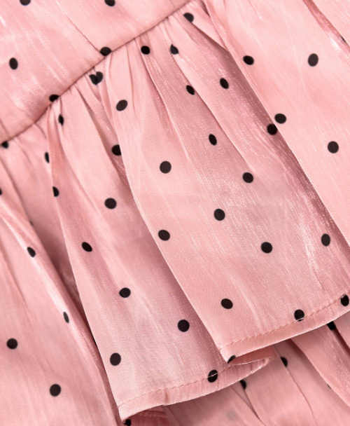 Krátká růžová volánková sukně s drobnými puntíky