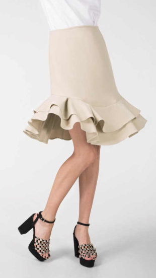 Luxusní béžová společenská sukně s vrstveným volánkem