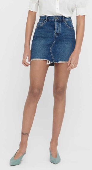 Trendy džínová sukně s otrhanými okraji
