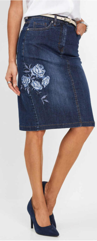 Riflová dámská sukně s délkou ke kolenům a květinovou výšivkou
