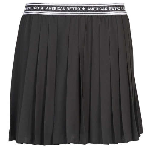 Skládaná černá sportovní sukně American Retro