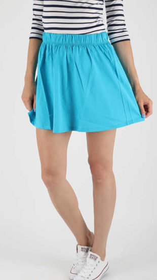Dámská krátká sukně v blankytně modré nejen na léto