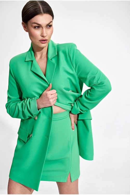 zelená sukně v krátké délce
